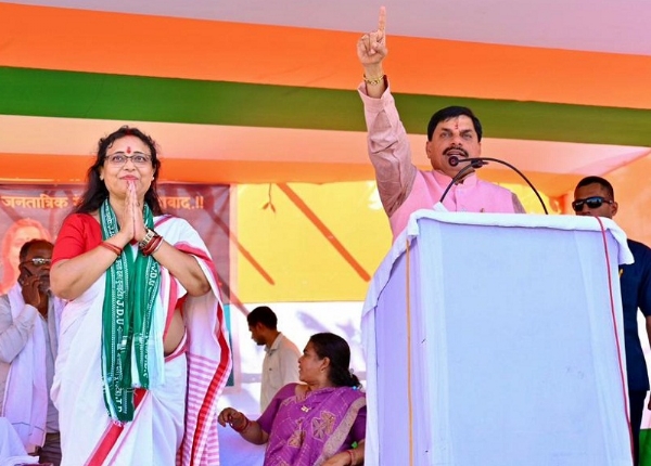 बिहार के मधुवनी जिले में चुनावी सभा में मप्र के मुख्यमंत्री मोहन यादव