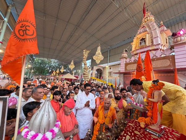 कार्तिक पूर्णिमा महोत्सव : धर्म ध्वजा के साथ तीन दिवसीय मेले का शुभारंभ