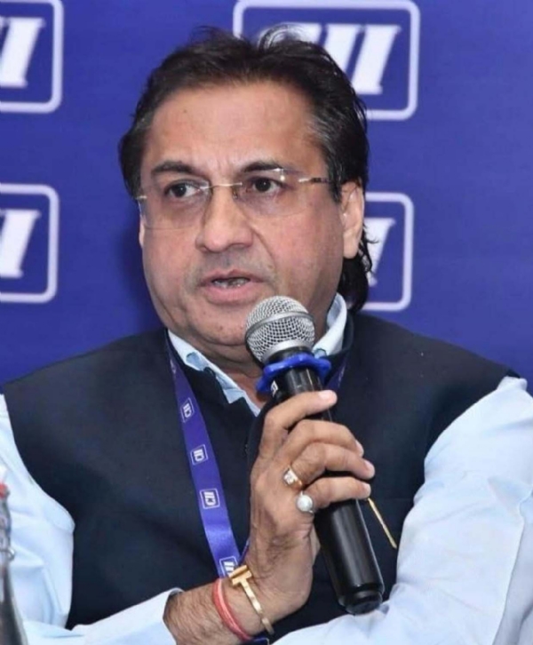 ओम शांति रिट्रीट सेंटर में किसान सम्मेलन का शुभारंभ करते अतिथि। ओम शांति रिट्रीट सेंटर में किसान सम्मेलन का शुभारंभ करते अतिथि।