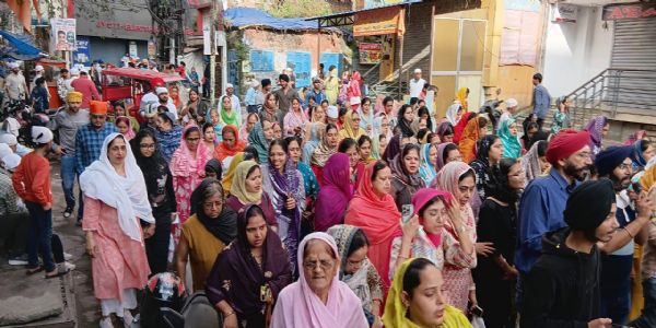 रांची में गुरुद्वारा श्री गुरु नानक सत्संग सभा की प्रभातफेरी संपन्न