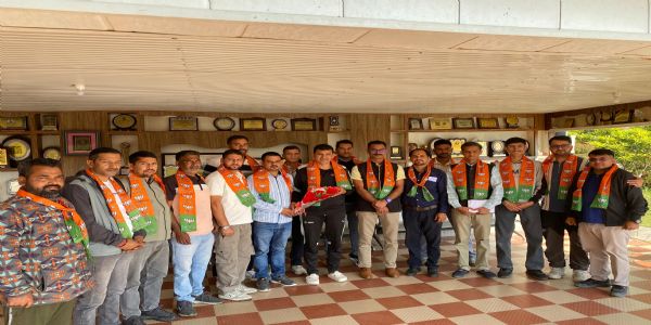 युवा मोर्चा पदाधिकारियों ने विधायक प्रकाश राणा से की मुलाकात कर बनाई रणनीति