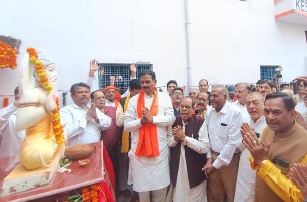 कश्यप मुनि की मूर्ति का अनावरण