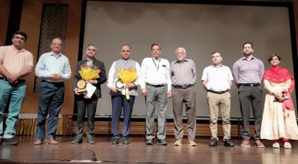 चिकित्सकगण