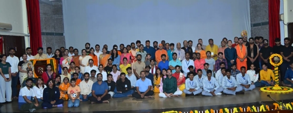 आईआईटी खड़गपुर में आत्मान्वेषण यात्रा भव्य रूप से आयोजित आईआईटी खड़गपुर में आत्मान्वेषण यात्रा भव्य रूप से आयोजित