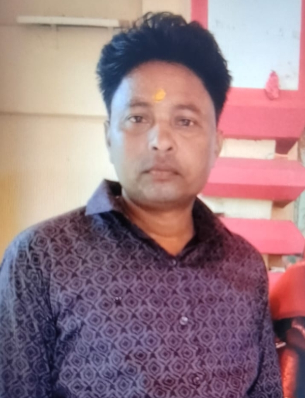 मृतक का फाइल फोटो मृतक का फाइल फोटो