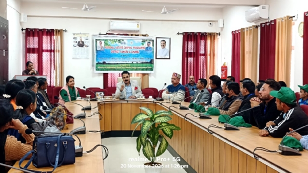 कार्यक्रम के दौरान मौजूद स्कूल शिक्षा बोर्ड के अध्यक्ष और अन्य। कार्यक्रम के दौरान मौजूद स्कूल शिक्षा बोर्ड के अध्यक्ष और अन्य।
