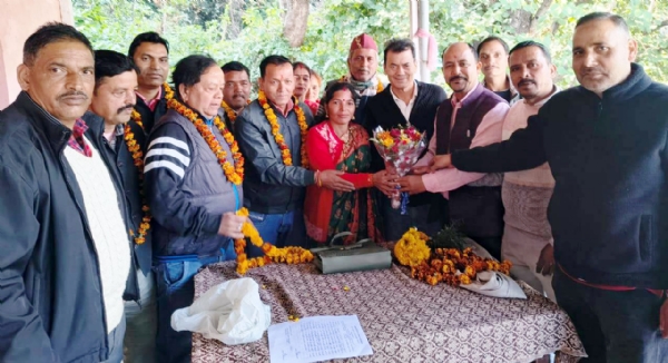 नैनीताल बहुउद्देशीय किसान सहकारी सेवा समिति ज्योलीकोट के चुनाव में विजयी पदाधिकारियों का अभिनंदन करते ब्लॉक एवं अन्य जनप्रतिनिधि। नैनीताल बहुउद्देशीय किसान सहकारी सेवा समिति ज्योलीकोट के चुनाव में विजयी पदाधिकारियों का अभिनंदन करते ब्लॉक एवं अन्य जनप्रतिनिधि।