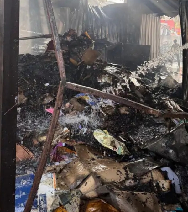 सूरत में आग सूरत में आग