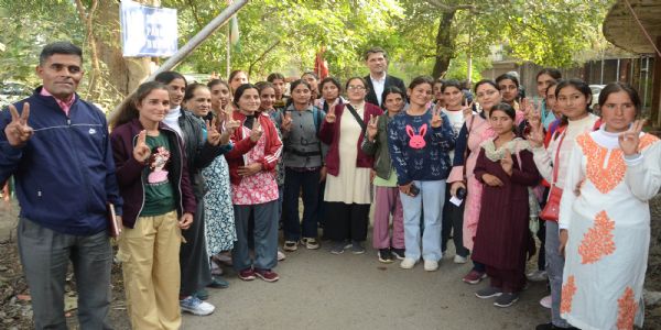 राष्ट्रीय स्तर की कराटे चैम्पियनशिप के लिए में जम्मू कश्मीर की टीम उत्तराखंड रवाना