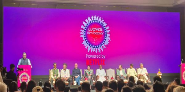 केंद्रीय मंत्री मुरुगन ने पणजी आईएफएफआई में किया वेव्स फिल्म बाजार का उद्घाटन