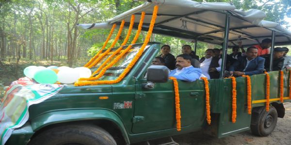 मंत्री ने किया जंगल सफ़ारी का उद्घाटन, कहा नेतरहाट झारखंड का प्राकृतिक रत्न