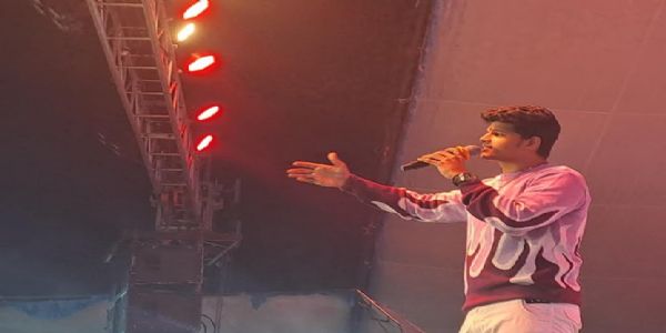 इंडियन आइडल कलाकार इप्सित पाती ने दी पशुपतिनाथ महादेव मेले में प्रस्तुति