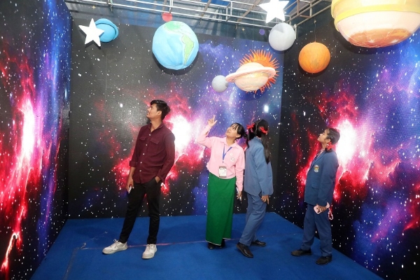 भोपाल में 52वीं राष्ट्रीय बाल वैज्ञानिक प्रदर्शनी भोपाल में 52वीं राष्ट्रीय बाल वैज्ञानिक प्रदर्शनी