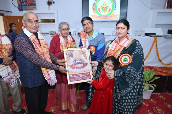 हिन्दी के संवर्धन के लिए भारत की लोकभाषाओं को सहेजने पर बल:डॉ. विद्याबिन्दु सिंह हिन्दी के संवर्धन के लिए भारत की लोकभाषाओं को सहेजने पर बल:डॉ. विद्याबिन्दु सिंह