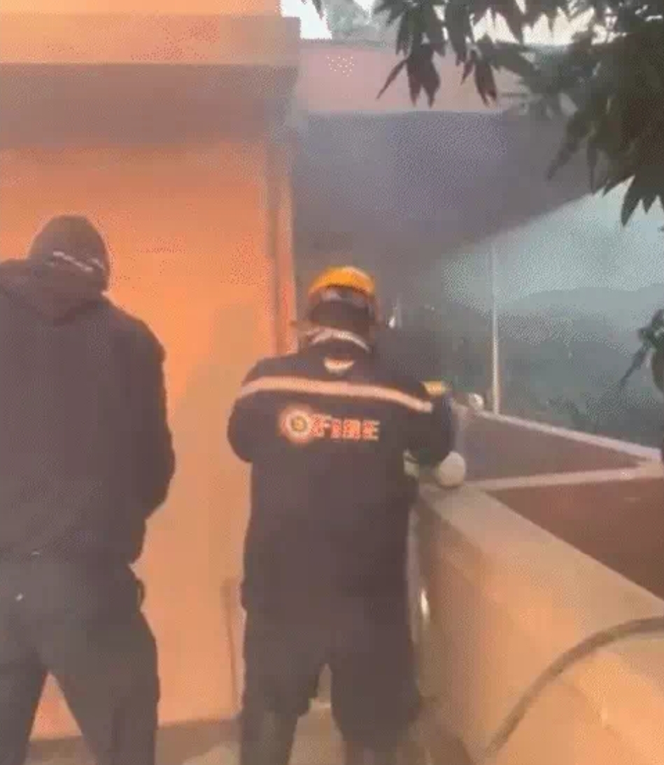 गोधरा में आग से 4 की मौत