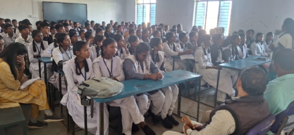 कार्यक्रम की तस्वीर। कार्यक्रम की तस्वीर।