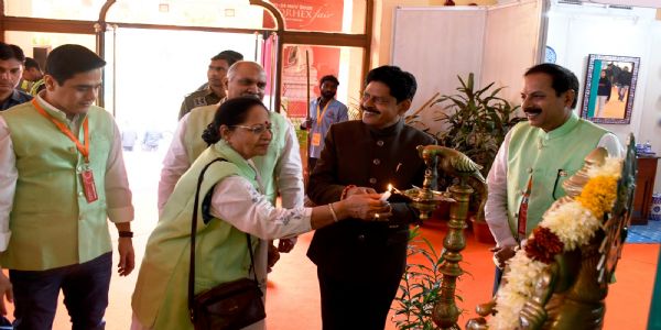 राजधानी जयपुर में फोरहेक्स फेयर की हुई भव्य शुरुआत