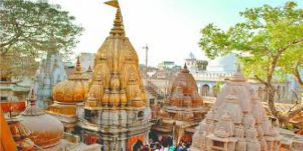 वाराणसी: श्री काशी विश्वनाथ मंदिर में शनिवार तक स्पर्श दर्शन पर रोक