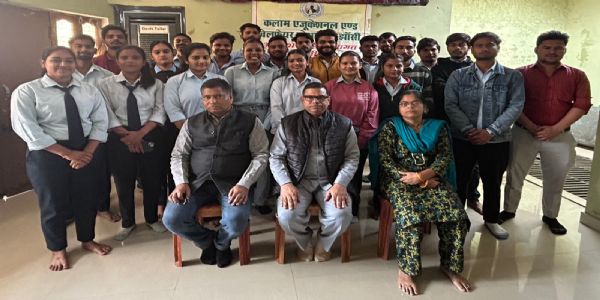 कंप्यूटर शिक्षा के माध्यम से समाज कार्य के विद्यार्थी हों तकनीकी से लैस : शेख अरशद