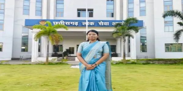 बलरामपुर : बरदर की प्रिया गुप्ता बनीं सीजीपीएससी 2024 में जिले की नई पहचान, तीसरे प्रयास में हासिल की 125वीं रैंक