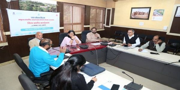 जल जीवन मिशन के कार्य समय पर और गुणवत्ता के साथ करना ही हम सबकी प्राथमिकता होः कलेक्टर