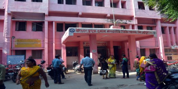 मेडिकल कॉलेज में रेडियोलॉजिस्ट की बड़ी लापरवाही, गलत रिपोर्ट से मरीज की बिगड़ी तबीयत