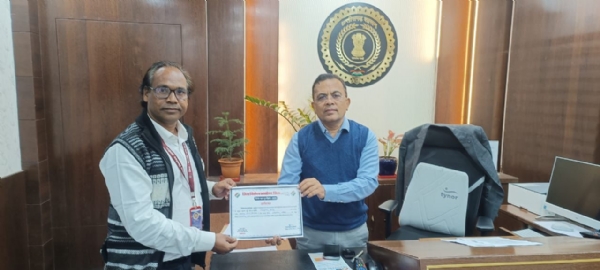 जांजगीर चांपा: विशेष गहन पुनरीक्षण में उत्कृष्ट कार्य करने वाले बीएलओ सम्मानित