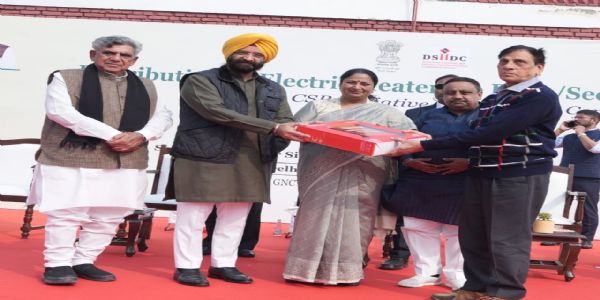 प्रदूषण को कम करना सर्वोच्च प्राथमिकताः मुख्यमंत्री