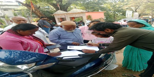 दिव्यांगता शिविर में जमा कराया गया 26 फाइलेरिया मरीजों के आवेदन