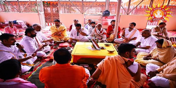 ध्वजारोहण समारोह: द्वितीय दिवस पूजन में श्रीराम सहस्त्रनामार्चन