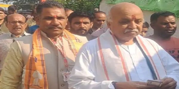 मंडला पहुंचे डॉ.प्रवीण तोगड़िया