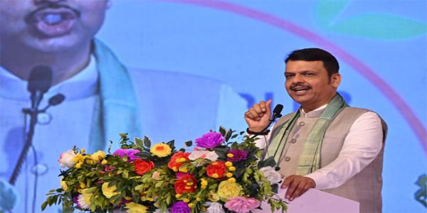 फोटो: ‘ज़ीरो माइल लिटरेचर फ़ेस्टिवल’ को संबोधित करते हुए मुख्यमंत्री देवेंद्र फडणवीस