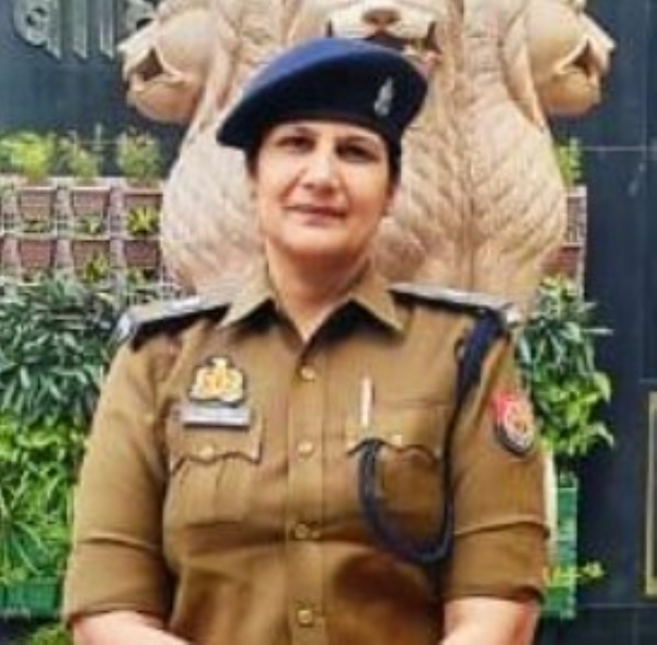 अपर एसपी वंदना सिंह अपर एसपी वंदना सिंह