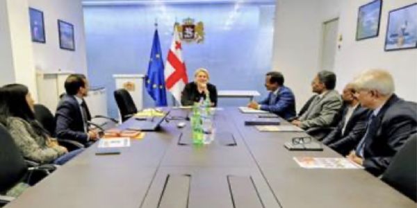 जॉर्जिया दौरे में भारत ने सेरिकल्चर, वस्त्र-परिधान व्यापार और कालीन उद्योग में सहयोग बढ़ाया,