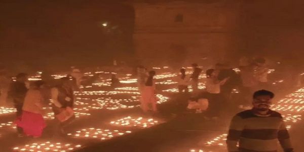 ओरछा के कंचना घाट पर सवा लाख दीप प्रज्वलित