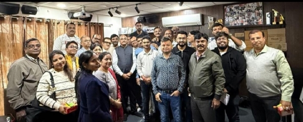 कार्यक्रम की तस्वीर कार्यक्रम की तस्वीर