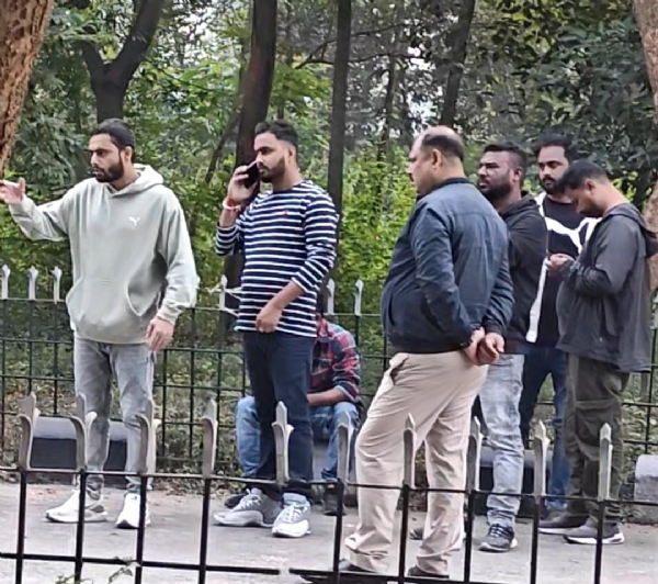 गिरफ्तार अपराधी गिरफ्तार अपराधी