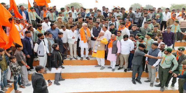 जागो-जगाओ एकता पदयात्रा का शुभारंभ, मंत्री दिलावर व किराेड़ी लाल रहे माैजूद