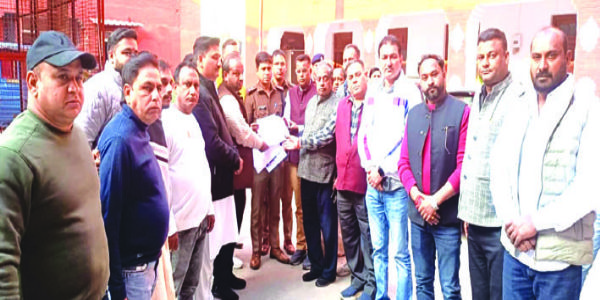 कांग्रेस नेताओं ने कोतवाली में दी तहरीर