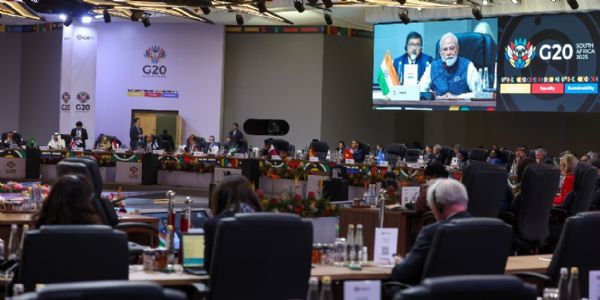 प्रधानमंत्री नरेन्द्र मोदी की दक्षिण अफ्रीका में आयोजित जी-20 शिखर सम्मेलन में प्रभावशाली उपस्थिति रही। प्रधानमंत्री नरेन्द्र मोदी की दक्षिण अफ्रीका में आयोजित जी-20 शिखर सम्मेलन में प्रभावशाली उपस्थिति रही।