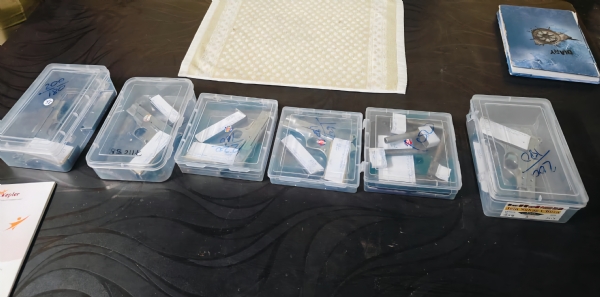 तस्कर के पास से बरामद हथियार तस्कर के पास से बरामद हथियार