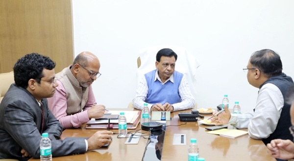 उप मुख्यमंत्री जगदीश देवड़ा ने की वित्त विभाग की गतिविधियों की समीक्षा उप मुख्यमंत्री जगदीश देवड़ा ने की वित्त विभाग की गतिविधियों की समीक्षा