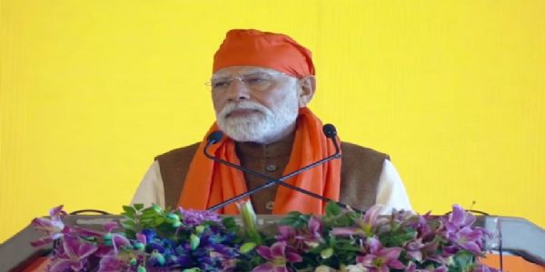 कार्यक्रम को संबोधित करते प्रधानमंत्री