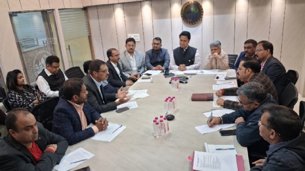 चेंबर के बैठक की तस्वीर चेंबर के बैठक की तस्वीर