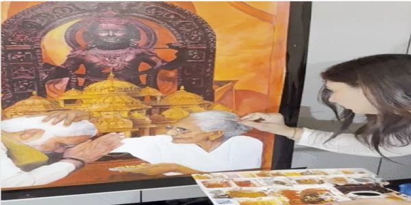 अयोध्या में धर्म ध्वजारोहण के समय सूरत की कलाकार नीलाबेन ने बनाई रामलला–मोदी–हीराबा की अनोखी पेंटिंग