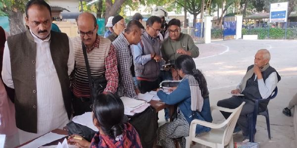 एसआईआर फार्म जमा करने में ढिलाई न बरतें कार्यकर्ता : संजय गुप्ता