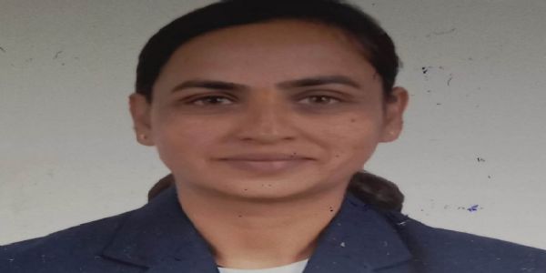 इंदौरः कर्तव्यनिष्ठा की मिसाल बनीं नीलू गौड़, मातृ-वियोग के क्षणों में भी निभाया बीएलओ का दायित्व