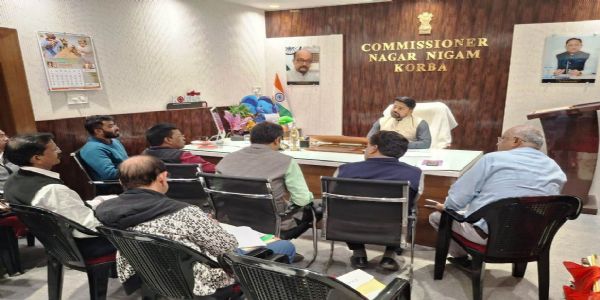 निर्वाचक नामावली के विशेष गहन पुनरीक्षण कार्य को त्रुटिरहित रूप से निर्धारित समयावधि में पूरा कराएं - आयुक्त