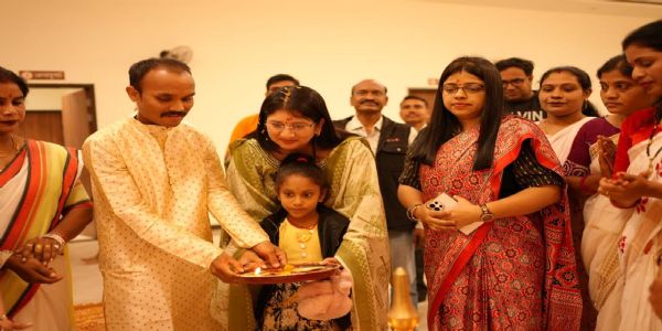 रायपुर : योग हमें वृद्ध नहीं होने देता, अयोग्य को योग्य करने की क्षमता योग में होती है : डॉ. वर्णिका