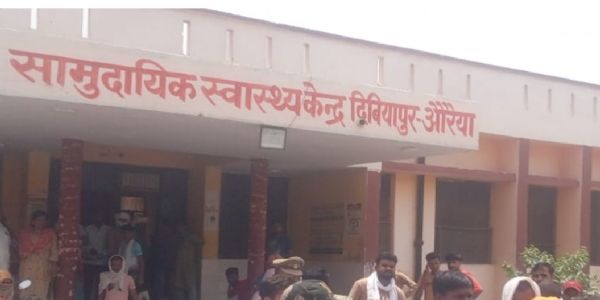 तेज रफ्तार बाइक की टक्कर से 55 वर्षीय अधेड़ की मौत, भतीजा गंभीर रूप से घायल